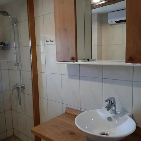 Farmica, Bed&Breakfast, Bazen Izdvojen Nekoliko Minuta Hoda Thurdevac Exterior photo