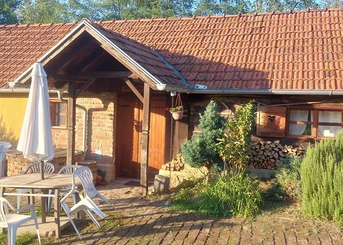 Farmica, Bed&Breakfast, Bazen Izdvojen Nekoliko Minuta Hoda