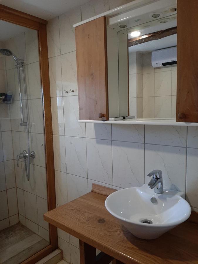 Farmica, Bed&breakfast, Bazen Izdvojen Nekoliko Minuta Hoda Country house *