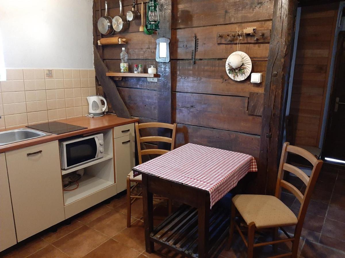 Country house Farmica, Bed&breakfast, Bazen Izdvojen Nekoliko Minuta Hoda *