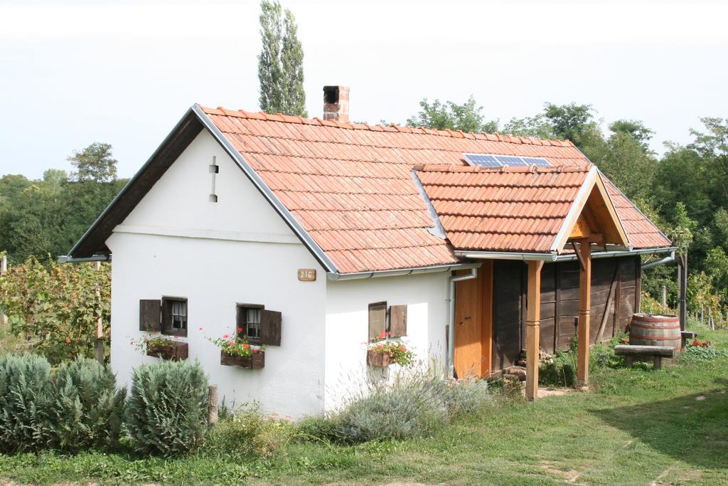Farmica, Bed&breakfast, Bazen Izdvojen Nekoliko Minuta Hoda Country house