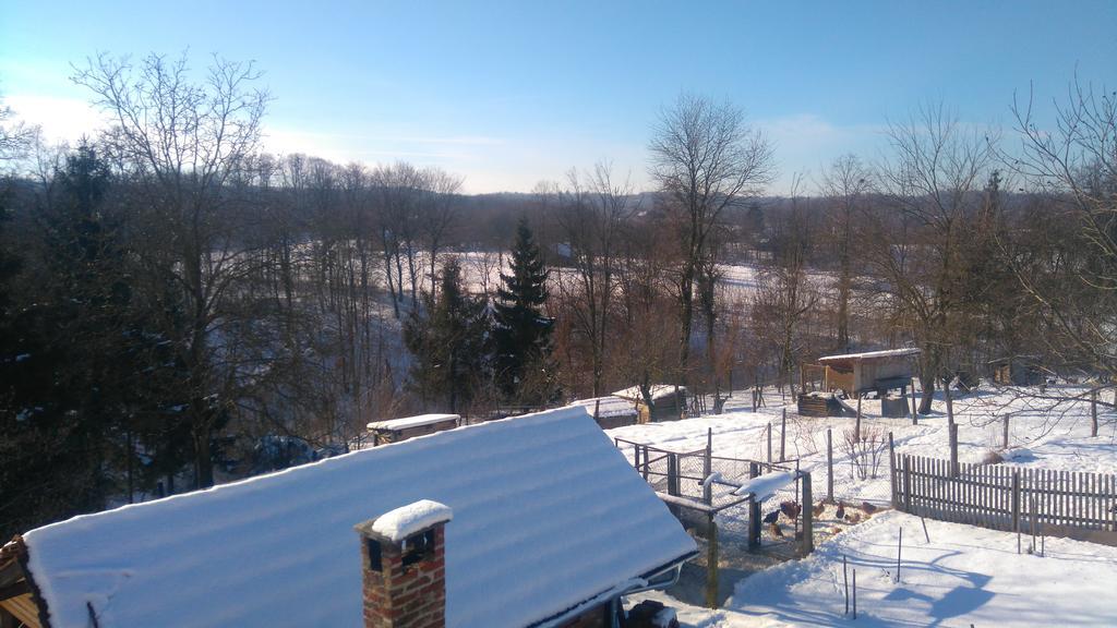 Farmica, Bed&breakfast, Bazen Izdvojen Nekoliko Minuta Hoda